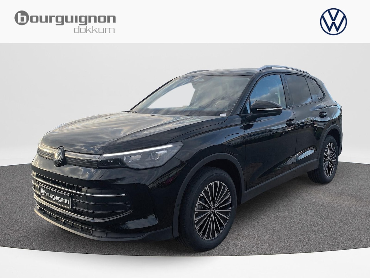 Volkswagen Tiguan - 1.5 eHybrid Life Edition | Trekhaak | 18 inch | A.cam | - AutoWereld.nl