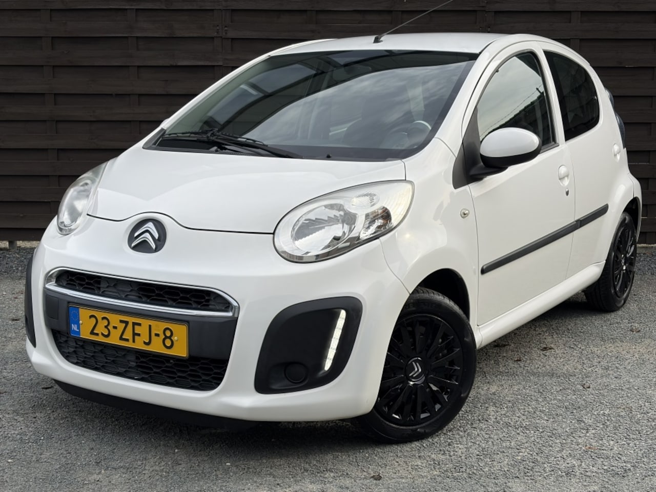 Citroën C1 - 1.0 Collection / Airco / Bluetooth / Nw. APK / LED / NL / NAP - AutoWereld.nl