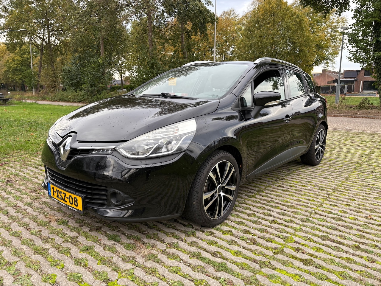 Renault Clio Estate - 1.5 dCi ECO Night&Day / airco / cruise control / navi - AutoWereld.nl