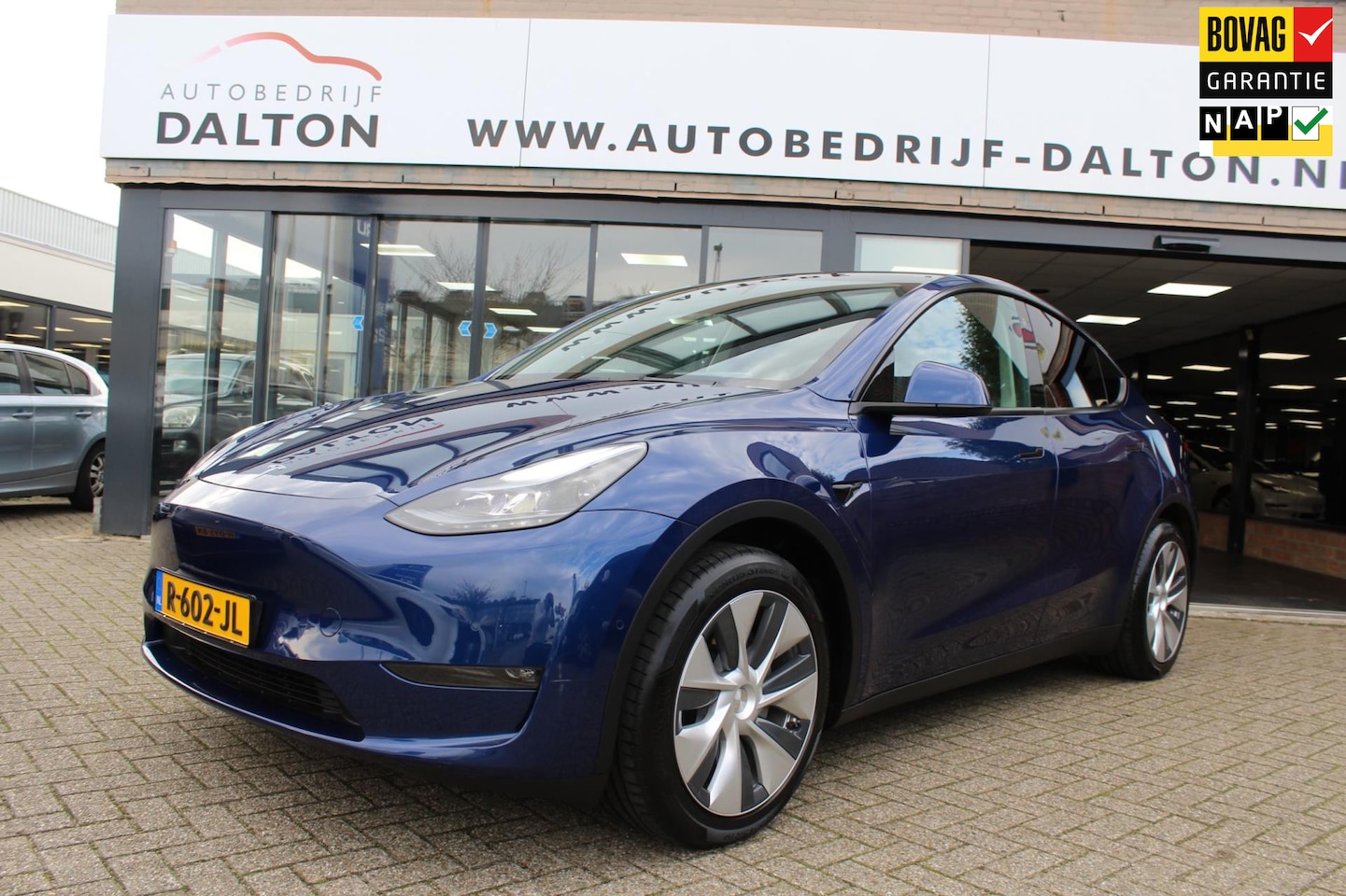 Tesla Model Y - Long Range AWD 75 kWh TREKHAAK NWE PR €78000 !! AUTOPILOT/ LEER / PANODAK / - AutoWereld.nl