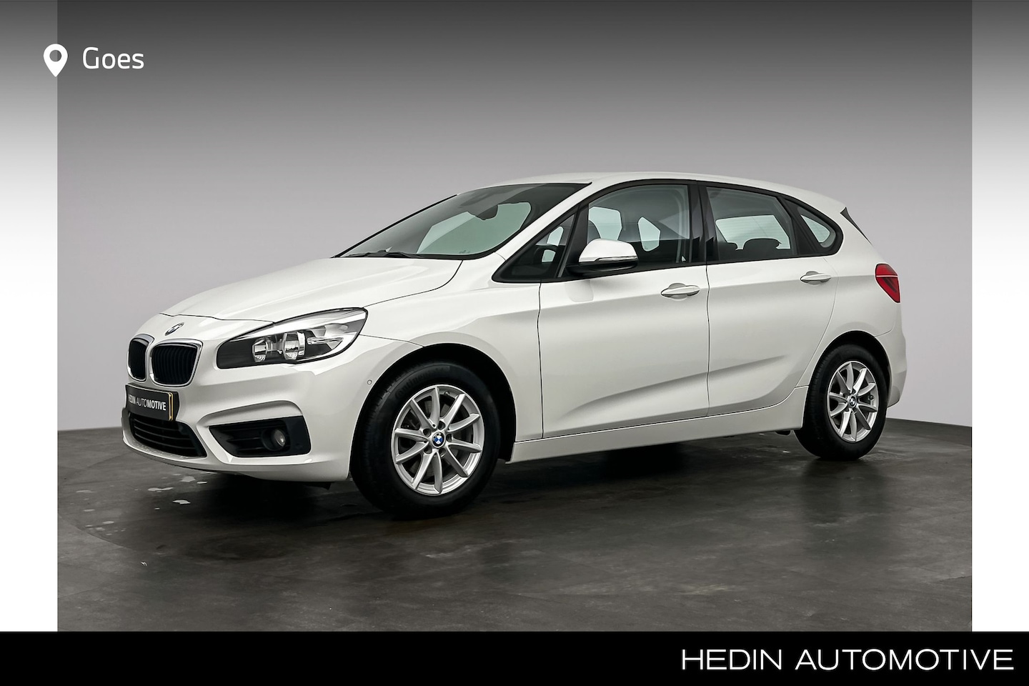 BMW 2-serie Active Tourer - 218i | Sportstoelen voor | Park Distance Control voor/achter (PDC) | Regen- en lichtsensor - AutoWereld.nl
