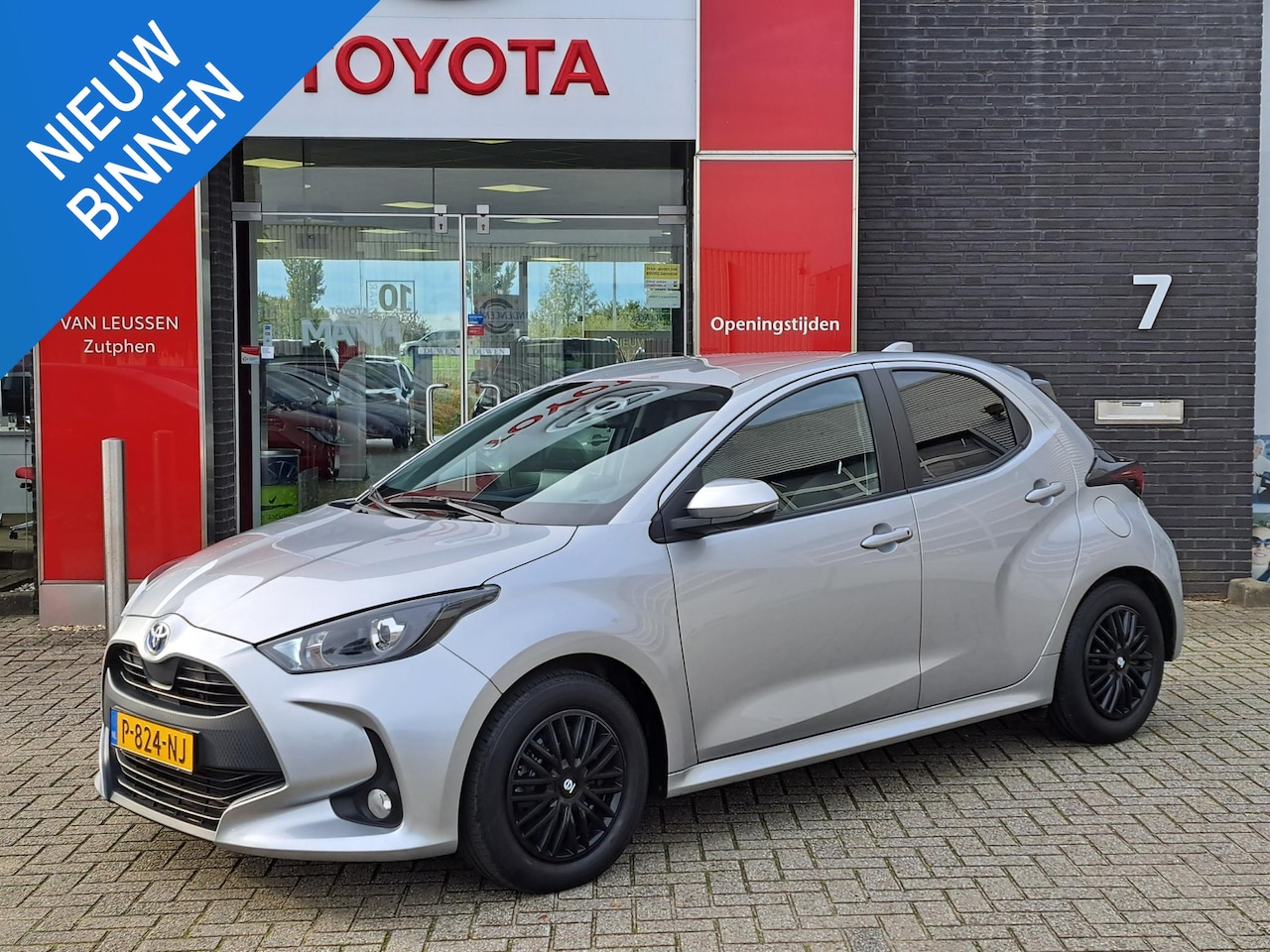 Toyota Yaris - 1.5 Hybrid Active APPLE & ANDROID CLIMA ARMSTEUN WEINIG KM - AutoWereld.nl