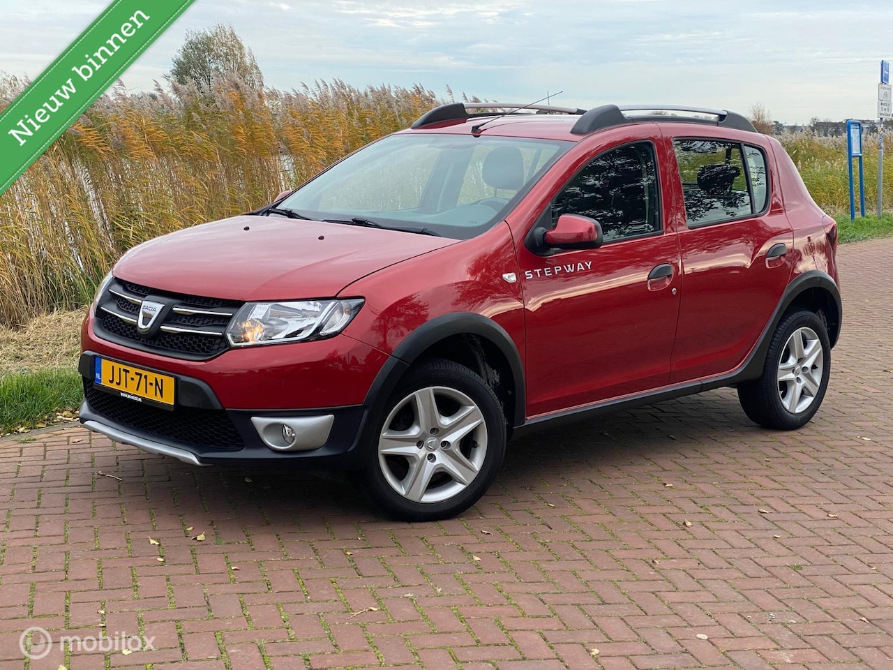Dacia Sandero Stepway - Tce Explorer 4-2016 Navi Airco !! - AutoWereld.nl