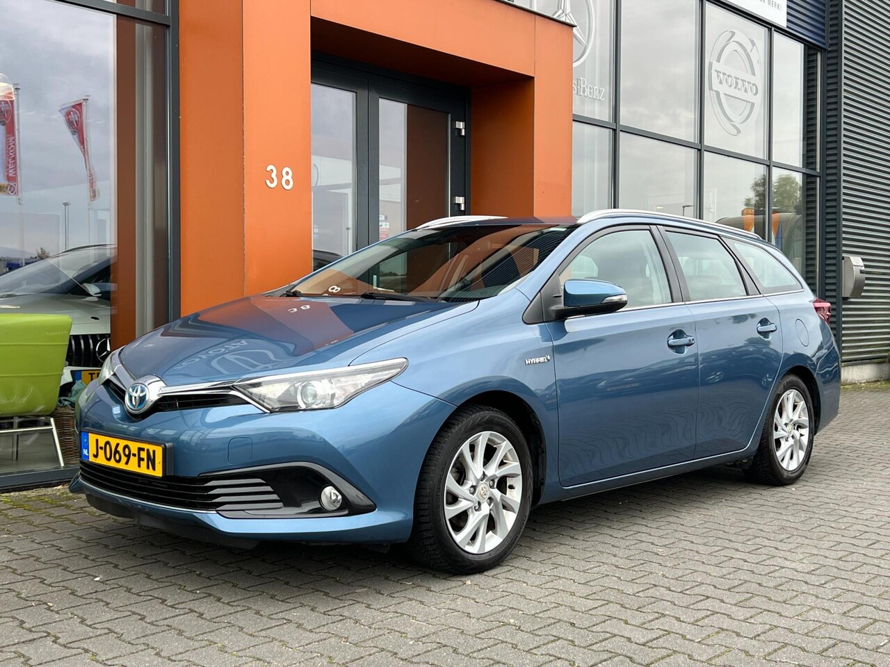 Toyota Auris Touring Sports - 1.8 Hybrid|Aut.|Trekhaak|Led|Navi - AutoWereld.nl