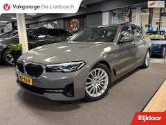 BMW 5-serie Touring - 530e High Executive / leder / panorama-dak / trekhaak / Harman kardon / head-up