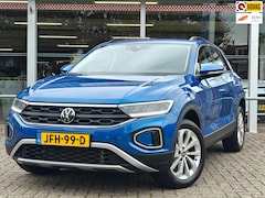 Volkswagen T-Roc - 1.5 TSI Life Edition | Digitaal Dashboard | Stoelverwarming | Carplay en Android Auto
