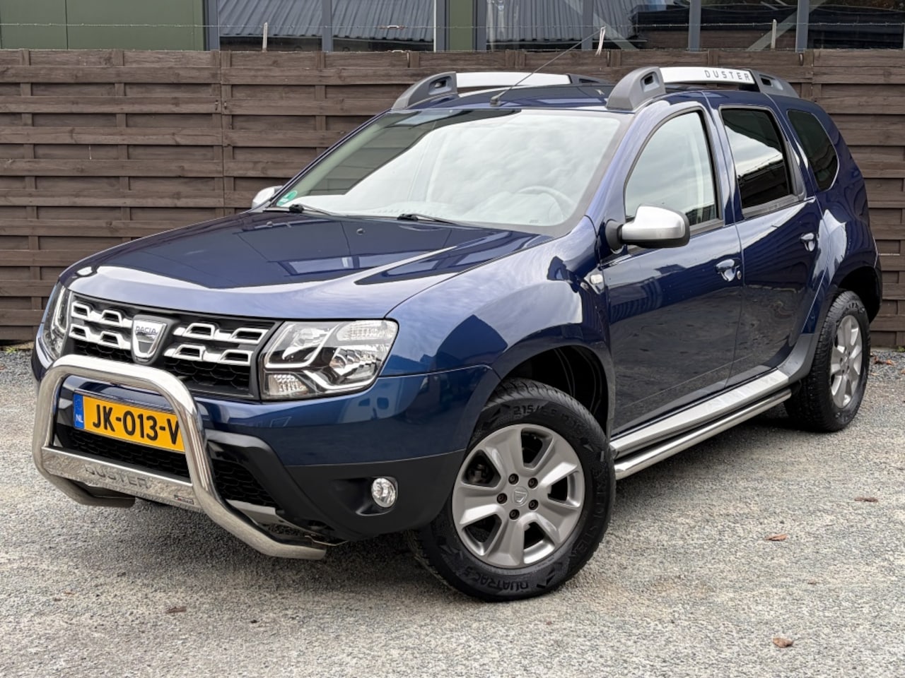 Dacia Duster - 1.2 TCe 4x2 Prestige / Nieuwe ketting / Airco / Trekhaak / NAP - AutoWereld.nl