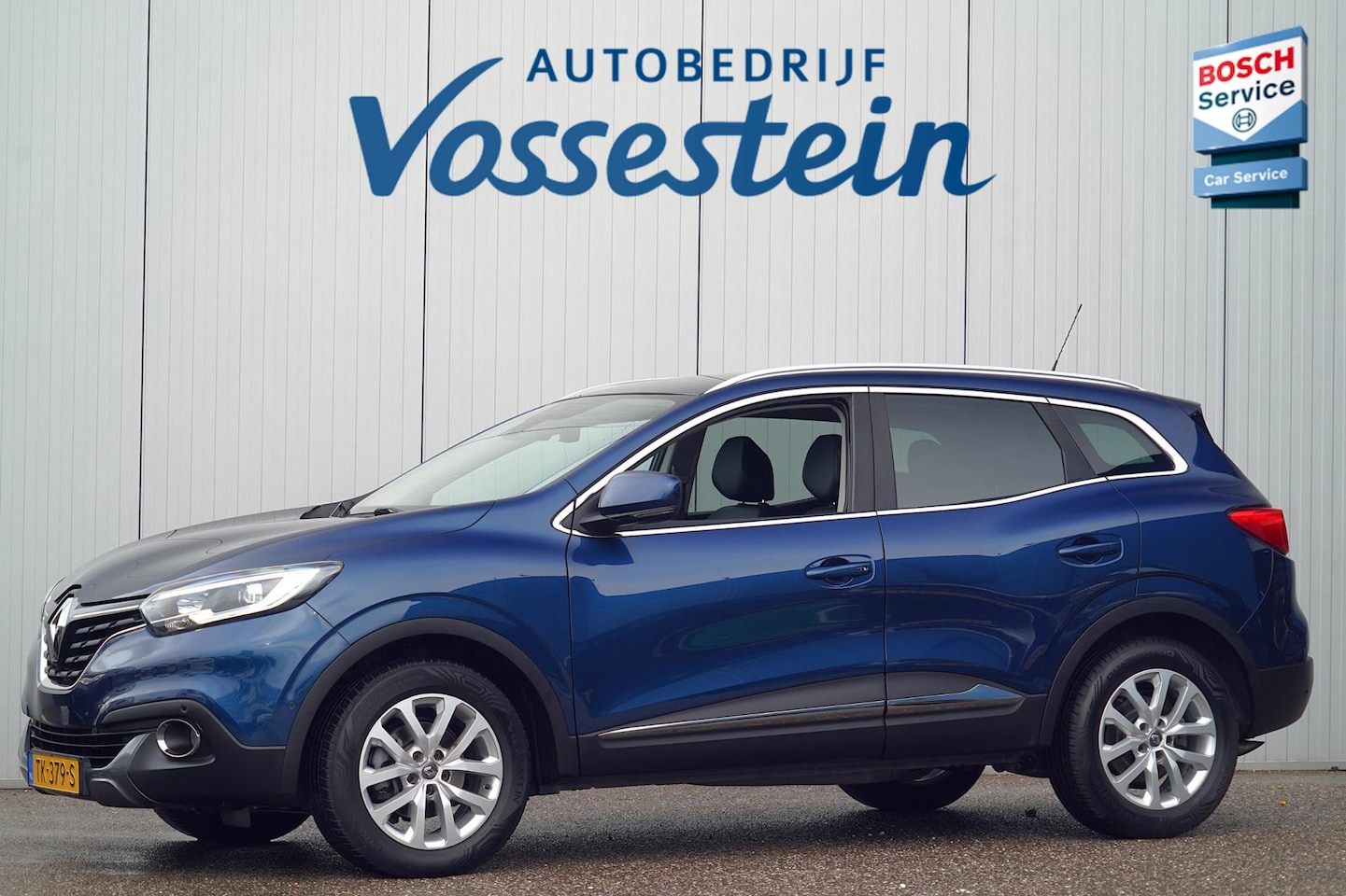 Renault Kadjar - 1.2 TCe Intens / 135dkm NAP / Automaat / Navi / Cruise / Climate / Camera / Trekhaak - AutoWereld.nl