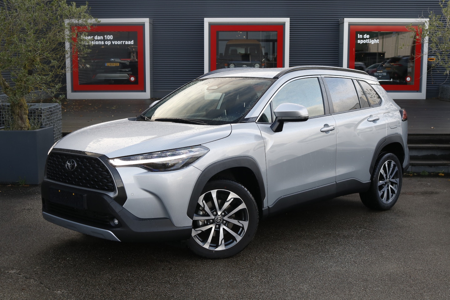 Toyota Corolla Cross - Hybrid 140 Style + Premium Pack I - AutoWereld.nl