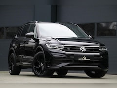 Volkswagen Tiguan - 1.4 TSI eHybrid 3x R-LINE+ BlackStyle Panodak AdaptivCruise 360View Trekhaak Sfeerverlicht