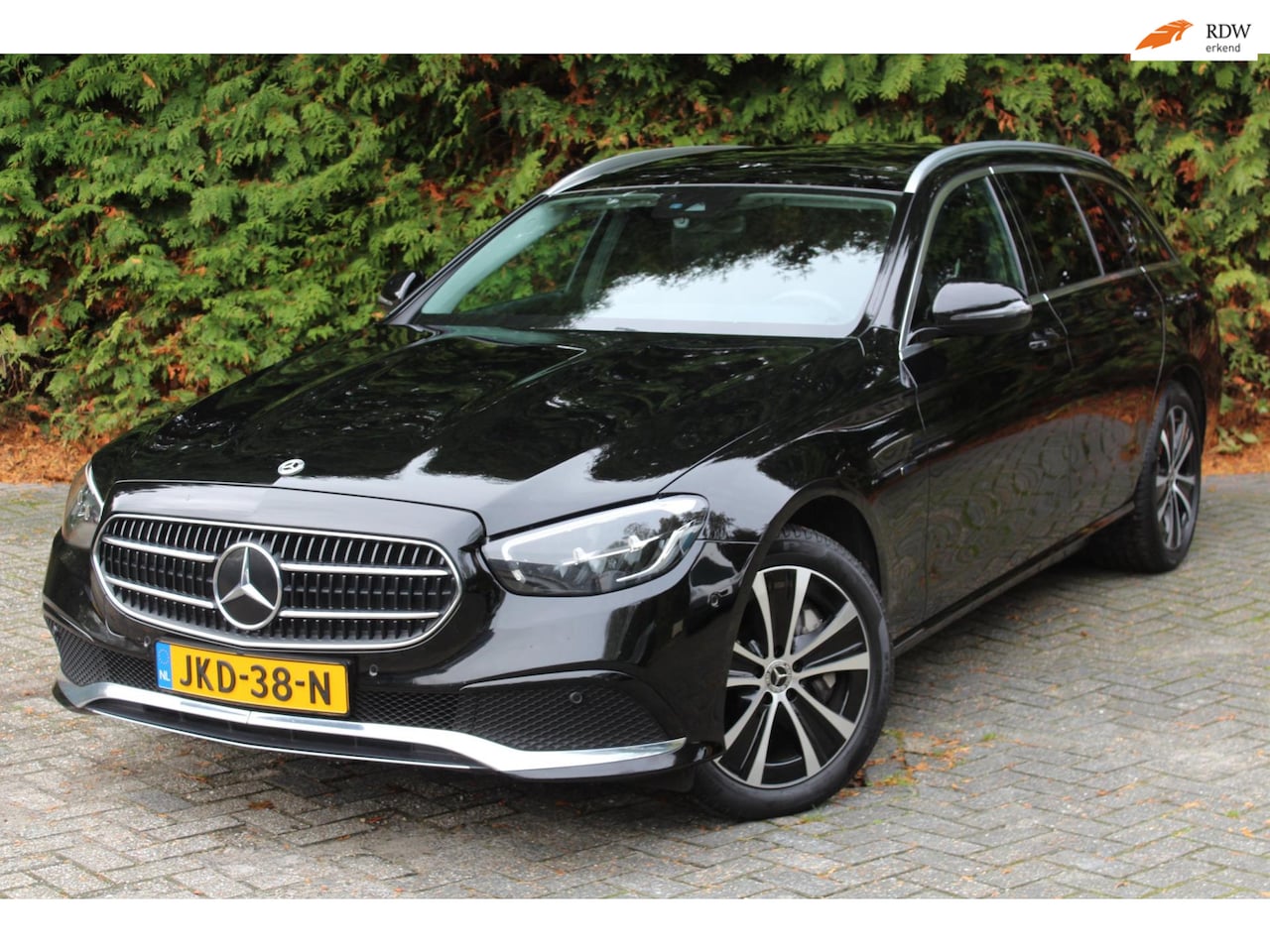 Mercedes-Benz E-klasse Estate - 300 de 4MATIC Avantgarde 306PK | BTW | Apple/Android Carplay | Stoelverwarming | Panormada - AutoWereld.nl