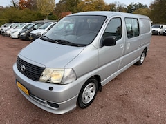 Toyota HiAce - 2.5 D-4D LWB Comfort 4WD Airco