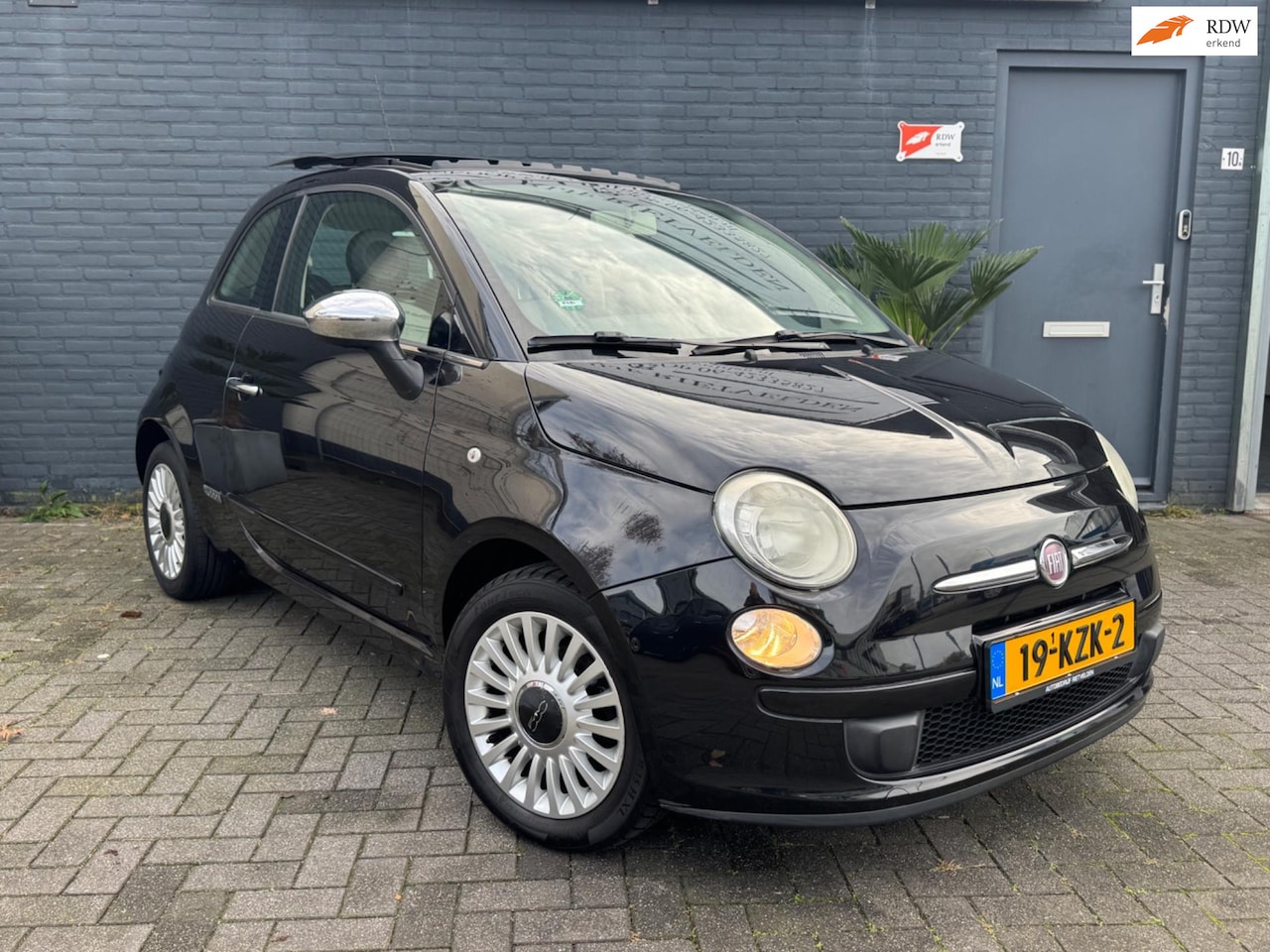 Fiat 500 - 1.2 Lounge Automaat Panoramadak NAP! Inruil mogelijk! - AutoWereld.nl