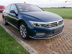 Volkswagen Passat - 2.0 TDI Highl SEDAN *PANO* 14999*NETTO*AUT