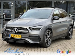Mercedes-Benz GLA-Klasse - 180 Business Solution AMG Panoramadak/LED/Keyless/Widescreen
