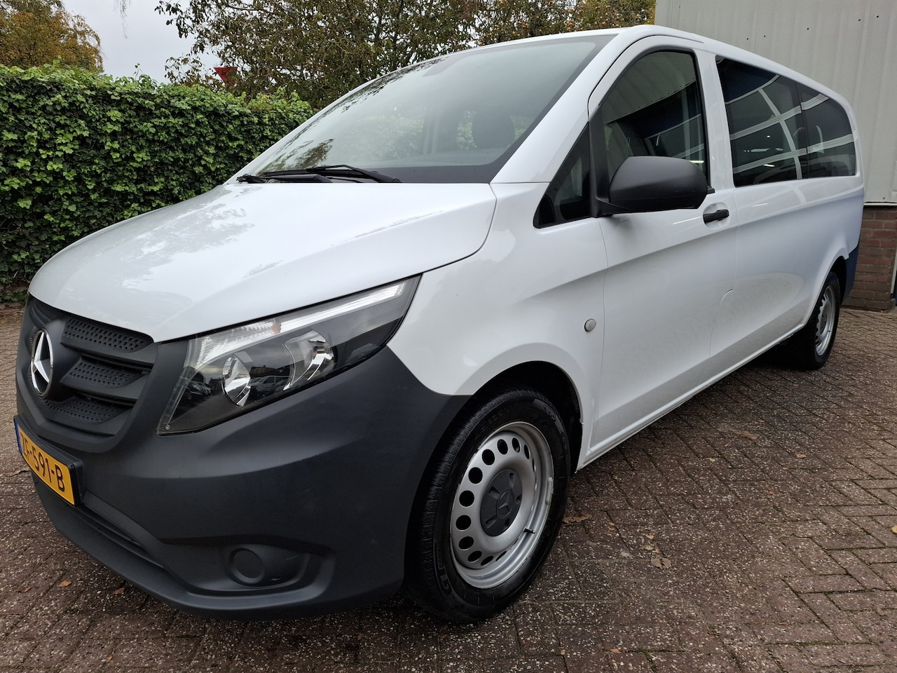 Mercedes-Benz Vito Tourer - 114 BlueTEC Pro Extra Lang 26550.- INCL BTW 9-PERSOONS 135PK - AutoWereld.nl