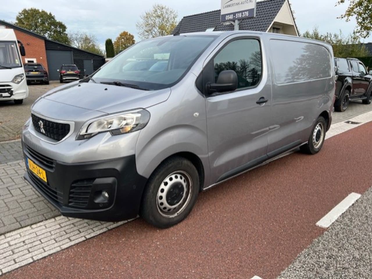 Peugeot Expert - 1.5 BlueHDI 75KW Premium AIRCO KLIMA NAVI CAMERA EURO6 - AutoWereld.nl