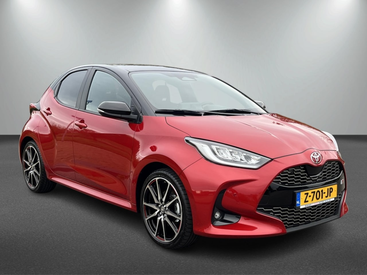 Toyota Yaris - 1.5 Hybride GR Sport 130 pk Automaat - AutoWereld.nl