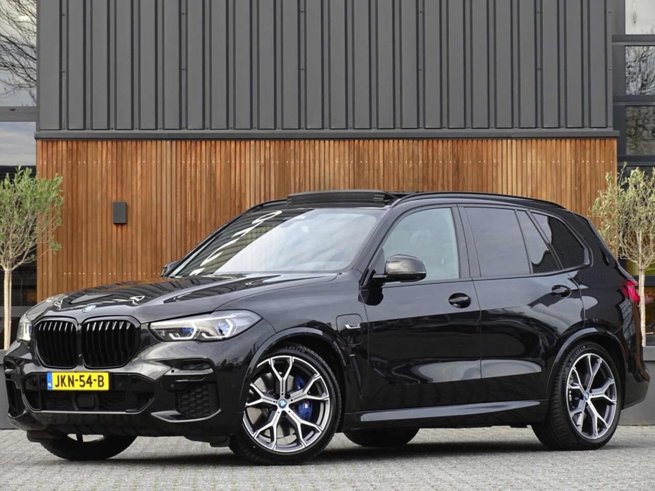 BMW X5 - 45e X-Drive 394PK / M-Sport / Individual / 360° / Laser / HK / 2 - AutoWereld.nl
