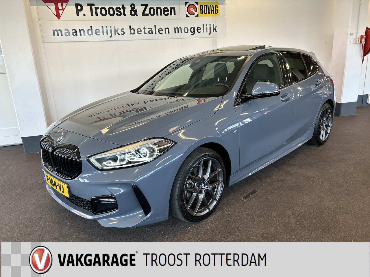 BMW 1-serie - 118i M Sport | Panoramadak | Dealer onderhouden | Nederlands geleverd | Achteruitrijcamera - AutoWereld.nl