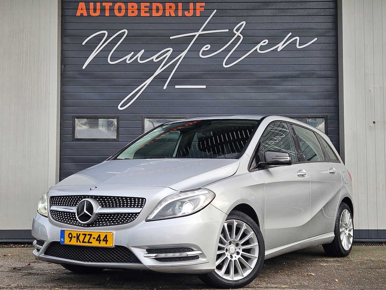 Mercedes-Benz B-klasse - 180 Ambition|Xenon|PDC|Navi|Cruise| - AutoWereld.nl