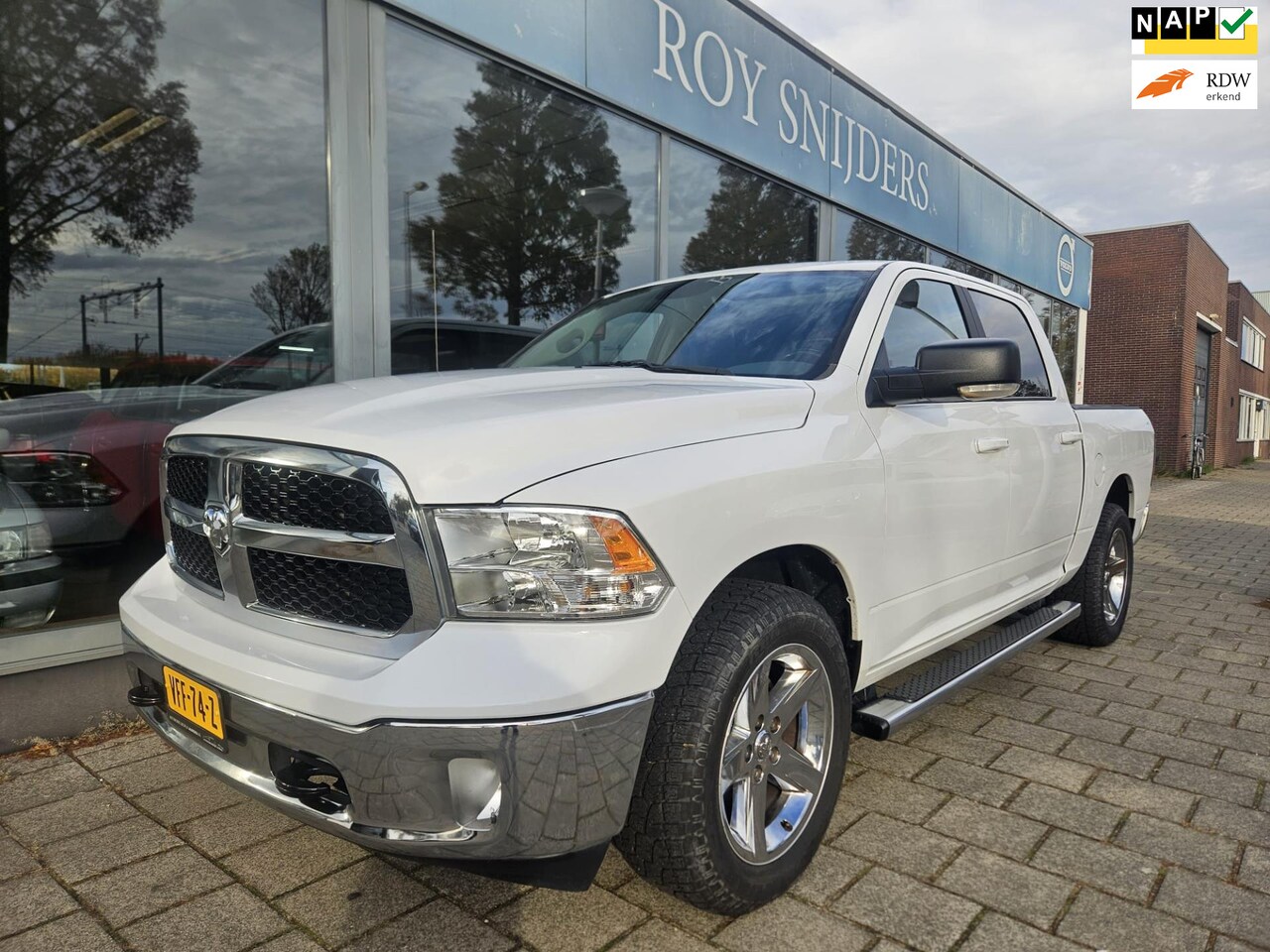 Dodge Ram 1500 - 5.7 V8 Quad Cab 6'4 Laramie - NL - Carplay - AutoWereld.nl