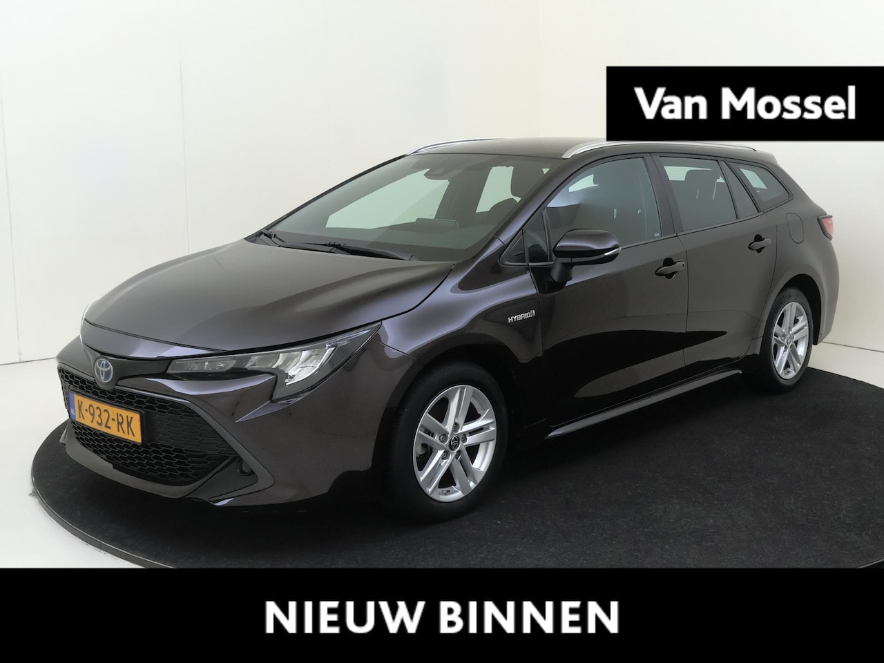 Toyota Corolla Touring Sports - 1.8 Hybrid 122 PK Active | Automaat | Navigatie | Camera | Bluetooth | Climate - AutoWereld.nl
