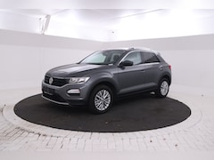 Volkswagen T-Roc - 1.5 TSI Style 150PK, Automaat, Apple carplay, Climate,