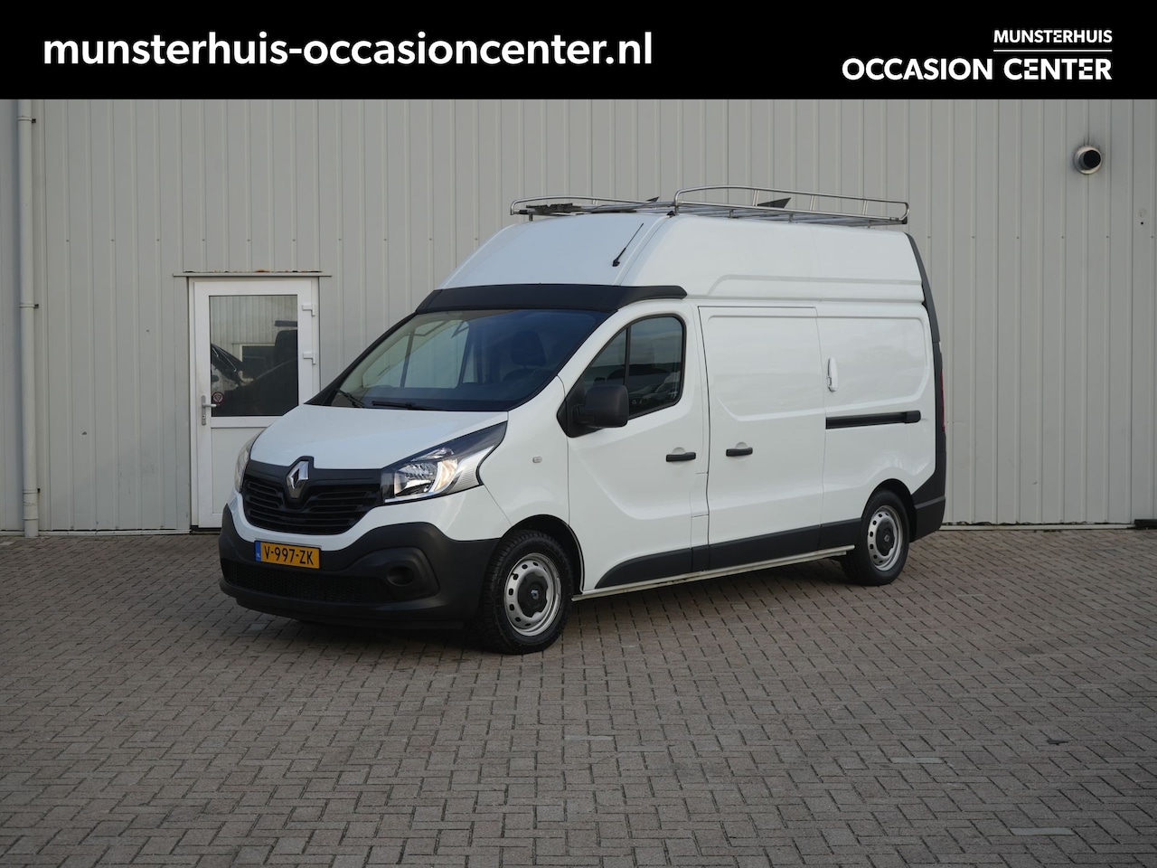Renault Trafic - 1.6 dCi 125 T29 L2H2 Comfort Energy - Unieke Uitvoering! - Verhoogd dak - Complete kastinr - AutoWereld.nl