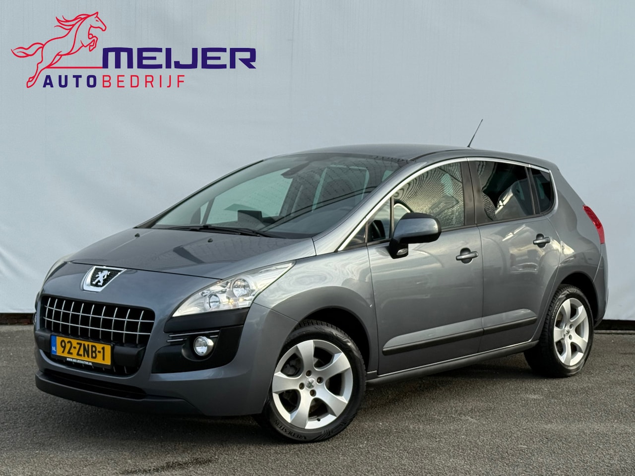 Peugeot 3008 - 1.6 VTi Blue Lease Sportvelgen | Navigatie | Cruise | Clima | Parkeersensoren | Trekhaak ! - AutoWereld.nl