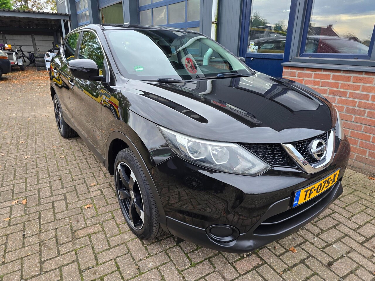 NISSAN QASHQAI