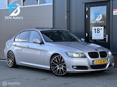 BMW 3-serie - 320i/170pk High Executive|Cruise|PDC|Stoelverw|Navi|Climate|19"|Schuif-/kanteldak|Leder