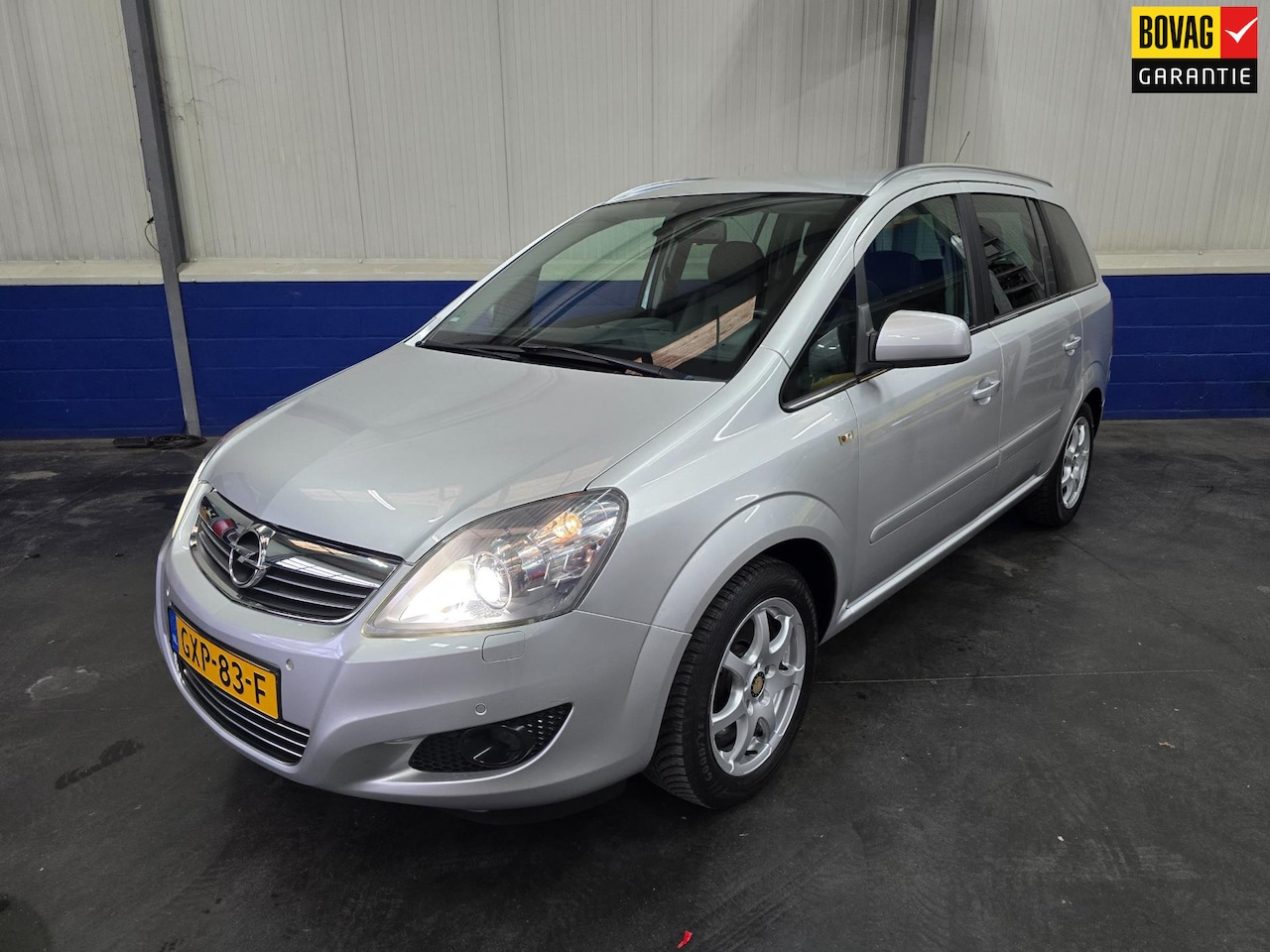 Opel Zafira - 2.2 Cosmo 2.2 Cosmo - AutoWereld.nl