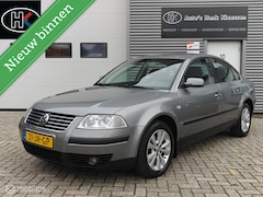 Volkswagen Passat - 1.8 Turbo Comfortline Clima CruiseControl