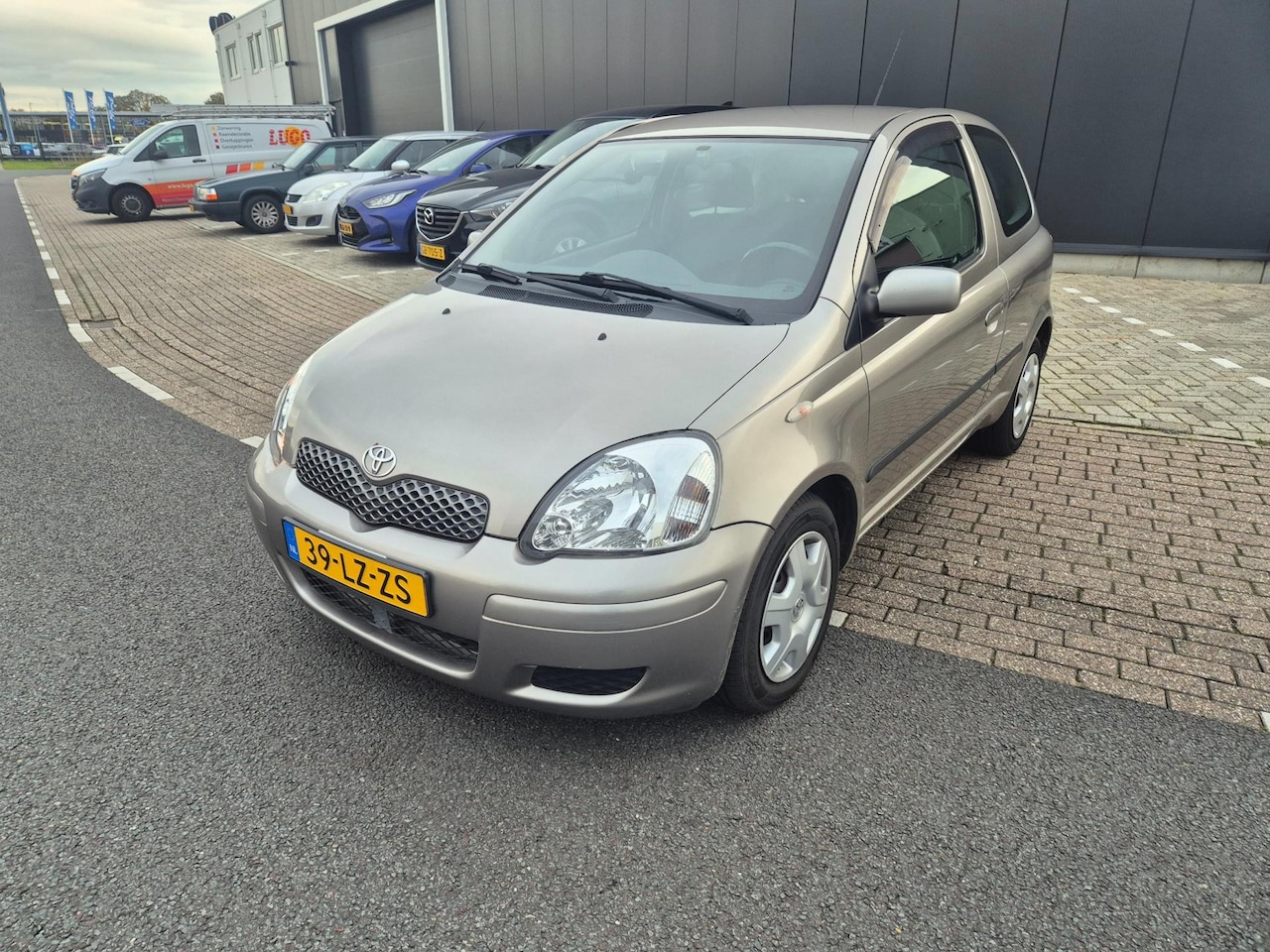 Toyota Yaris - 1.3 VVT-i Sol AUTOMAAT NAP APK 07-26 - AutoWereld.nl