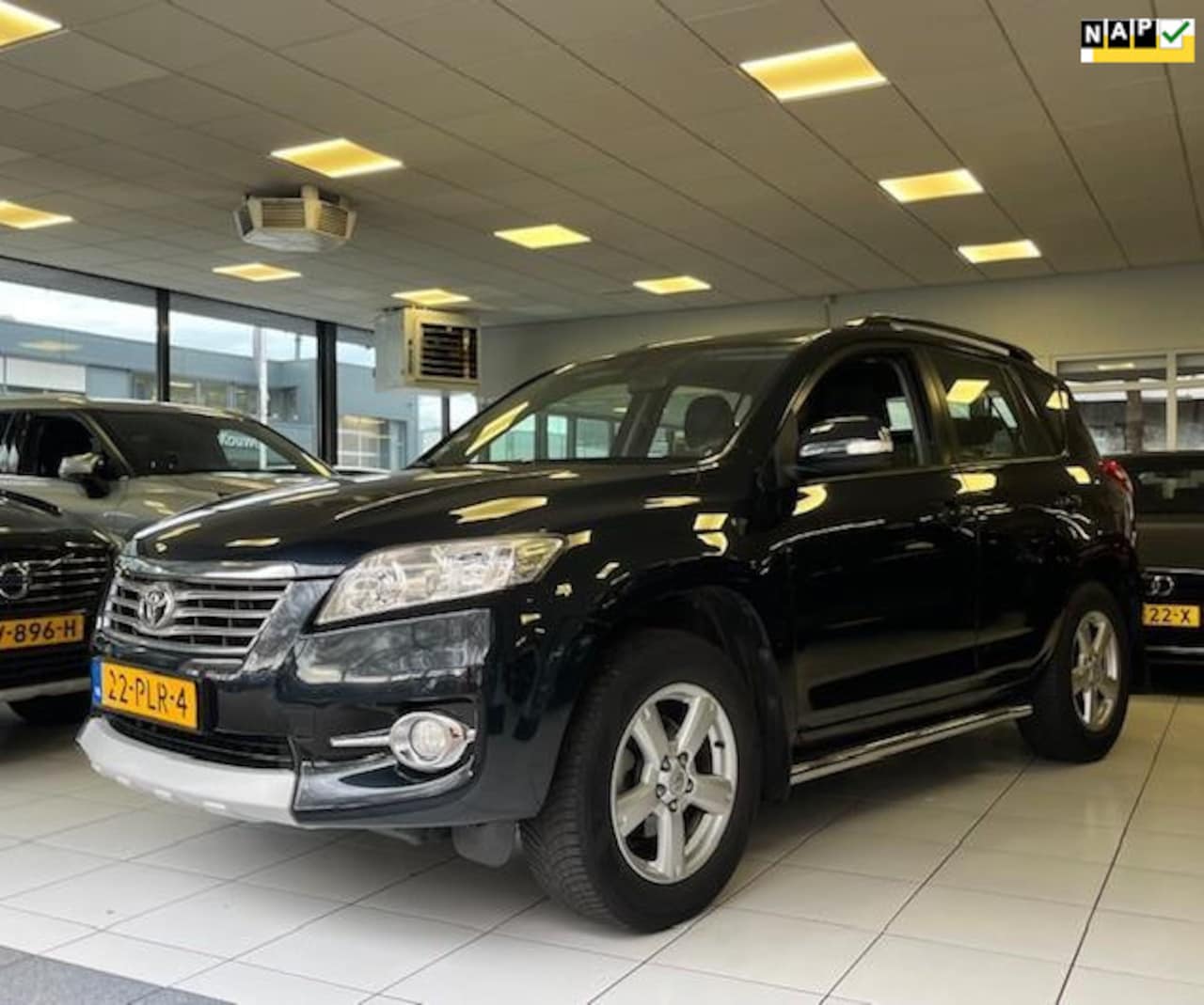 Toyota RAV4 - 2.0 VVTi Comfort 2WD/1e Eigenaar/NAP/Trekhaak/Airco - AutoWereld.nl