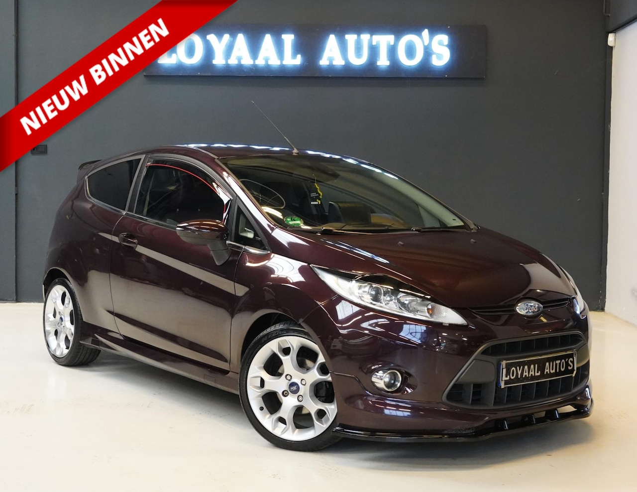 Ford Fiesta - 1.6 Ghia | NAVI | AIRCO | LEER | ELEK.RAMEN | APK. - AutoWereld.nl