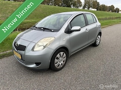 Toyota Yaris - 1.3 VVTi Sol