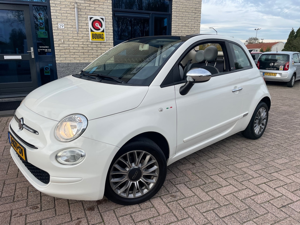 Fiat 500 C - 0.9 TwinAir Turbo Young- LM velgen- Airco- Topstaat - AutoWereld.nl