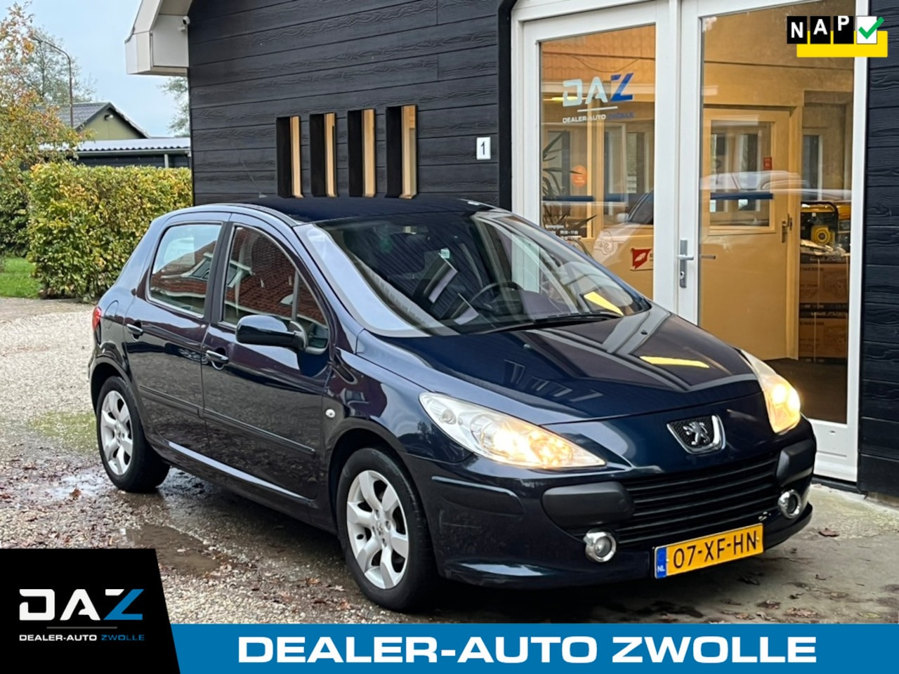 Peugeot 307 - 1.6-16V Premium Aut/Ecc/Navi/Pdc/Trekhaak - AutoWereld.nl