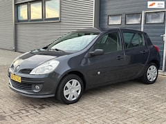 Renault Clio - 1.2-16V Special Line NWE APK - RIJDT PRIMA - AIRCO