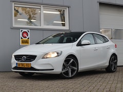 Volvo V40 - 1.6 T2 R-design / Panorama dak / Trekhaak