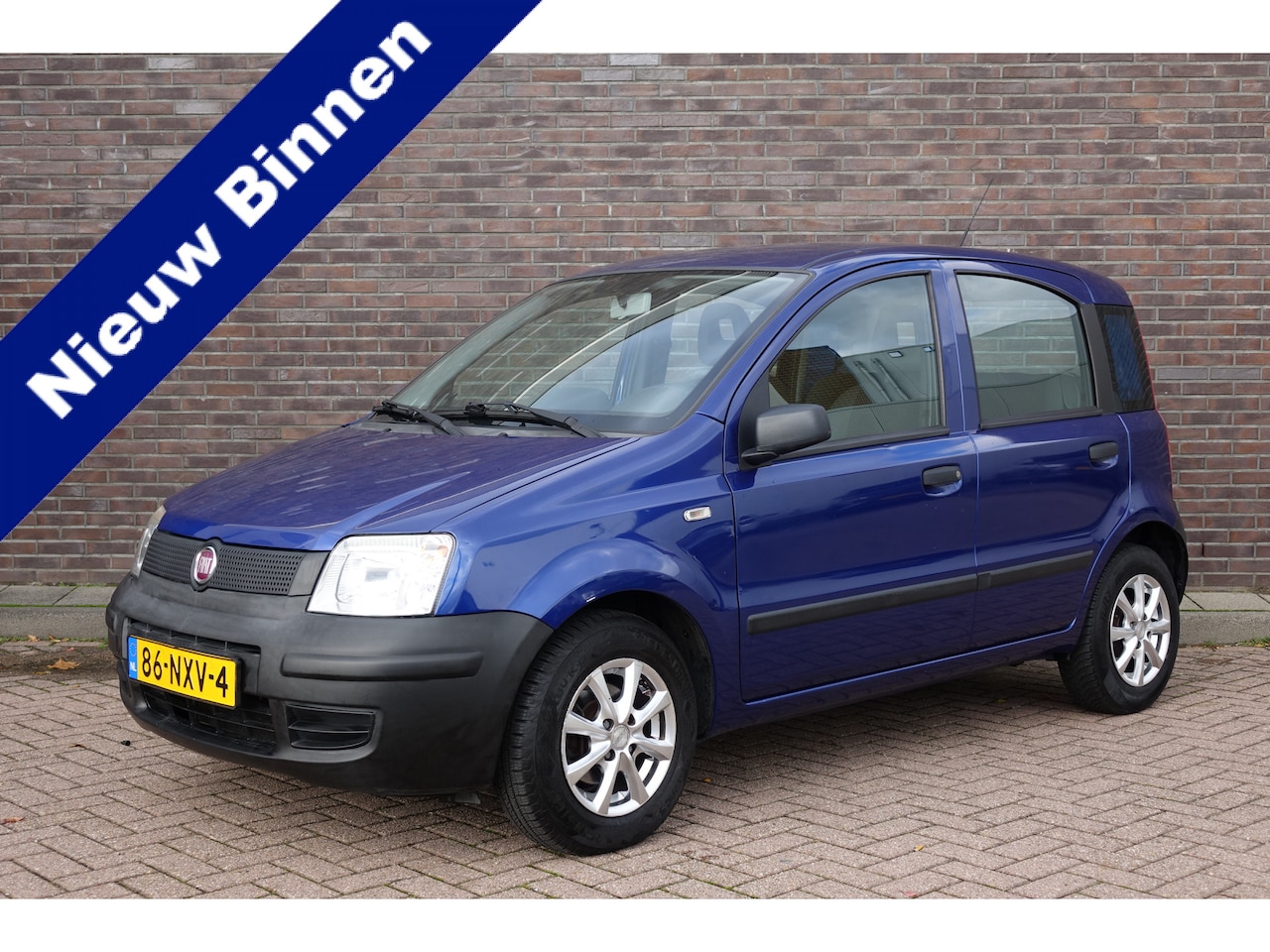 Fiat Panda - 1.1 Actual 1.1 Actual, Zeer nette auto van eerste eigenaar! Simpel, goedkoop en in topstaat Zeer lage - AutoWereld.nl