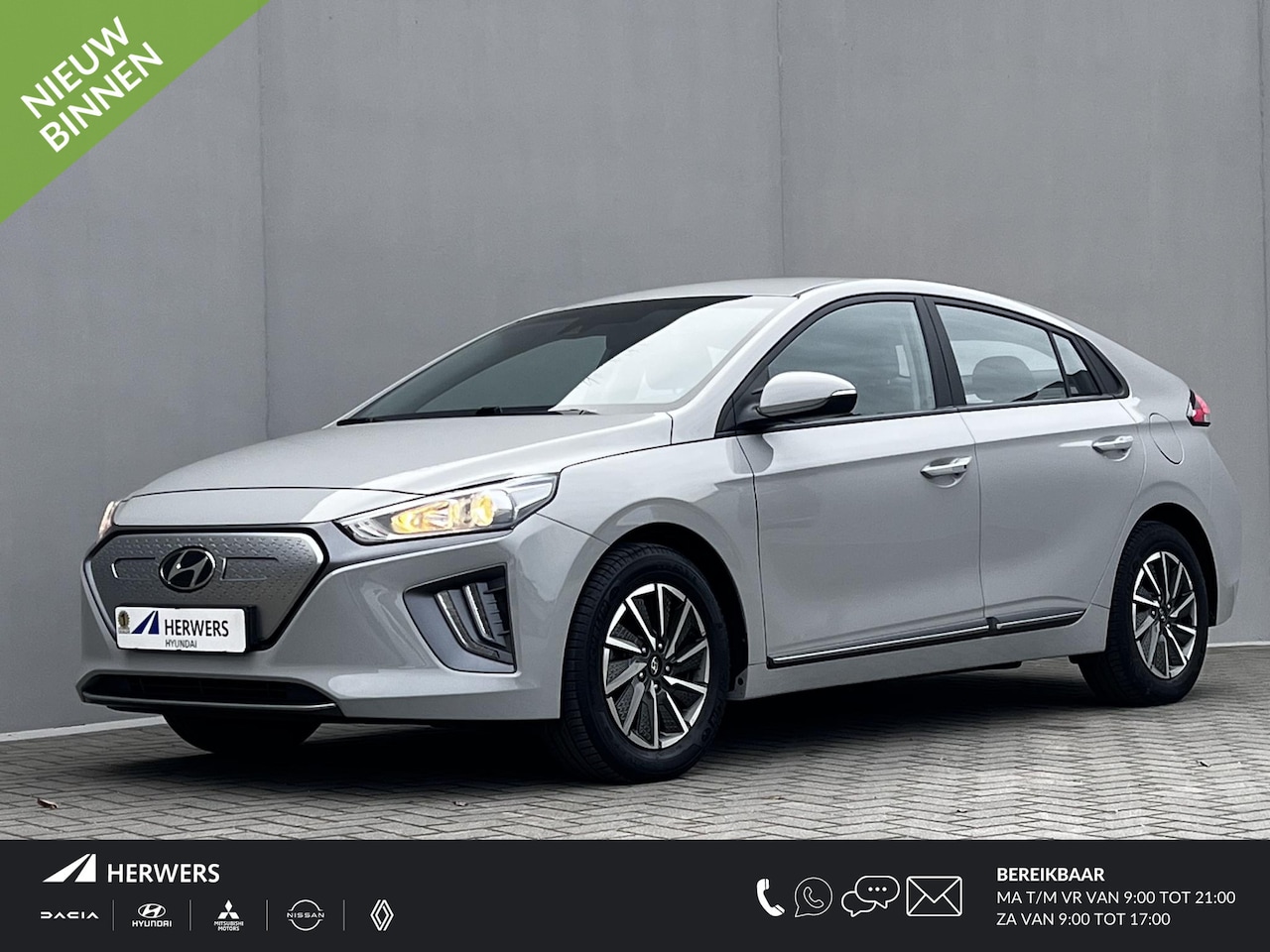 Hyundai IONIQ - Comfort EV 38 kWh Automaat / Dealer onderhouden / Accu SoH 100% / Navigatie Bleulink / Ada - AutoWereld.nl