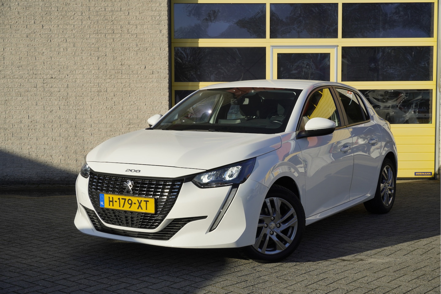 Peugeot 208 - 1.2 5drs Blue Lease Active BJ2020 Lmv 16" | Led | Pdc | Navi | Achteruitrijcamera | App-Co - AutoWereld.nl