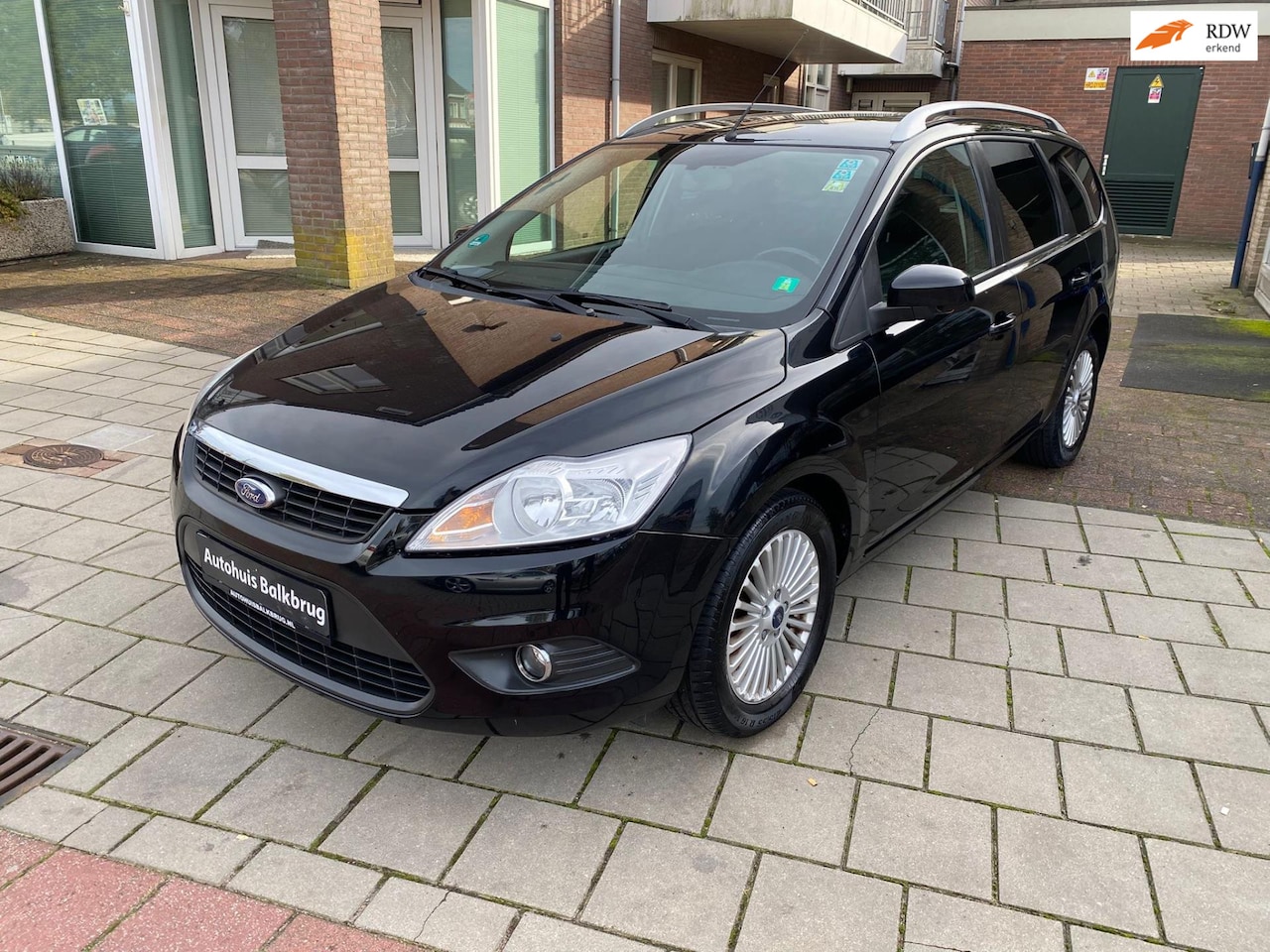 Ford Focus Wagon - 1.6 Titanium airco cruiscontrol lm velgen el ramen 89349 km - AutoWereld.nl