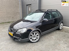 Volkswagen Polo - 1.4-16V Cross