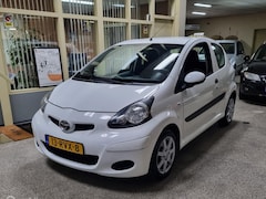 Toyota Aygo - AIRCO elektrische ramen 1.0-12V Now