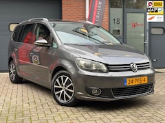 Volkswagen Touran - 1.2 TSI Highline/Luxe Uitvoering/NAP/Airco/Leder/Stoelverwarming/APK/Luxe uitvoering/Panor