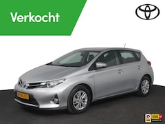 Toyota Auris - 1.8 Hybrid Aspiration | Cruise control | Parkeerhulp camera | Bluetooth |